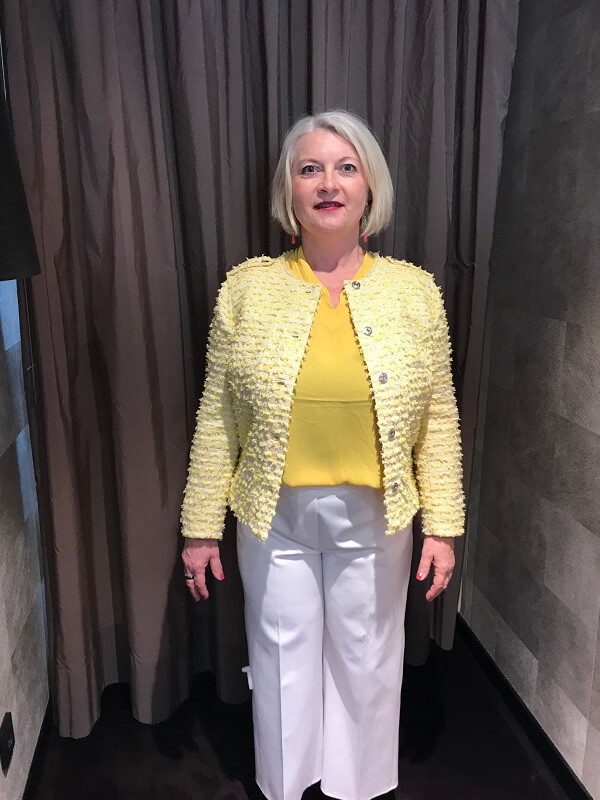 Stilberatung Iris gelbe Blazer und Top